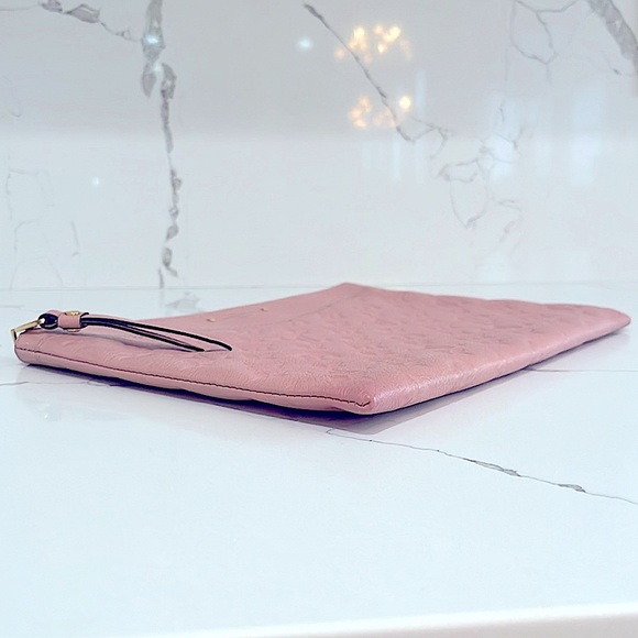 🌷LOUIS VUITTON Monogram Empreinte Leather Pouch - Picture 7 of 12